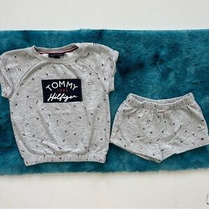 Tommy Hilfiger Kids Gray Shorts Set Size 6 Girls